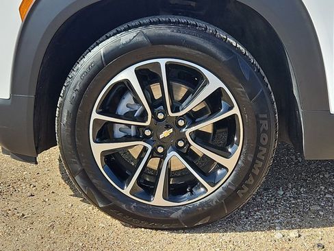 Used 2025 Chevrolet TrailBlazer LT image 22