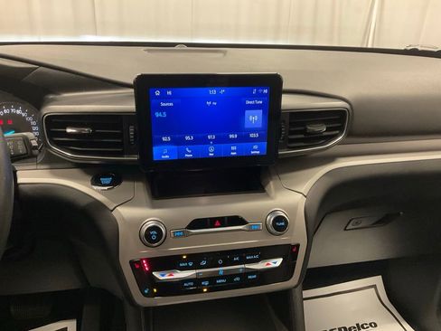 Used 2023 Ford Explorer XLT image 22