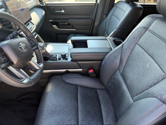 Used 2025 Toyota Sequoia Limited w/ Tow Technology Package AWD/4WD image 12