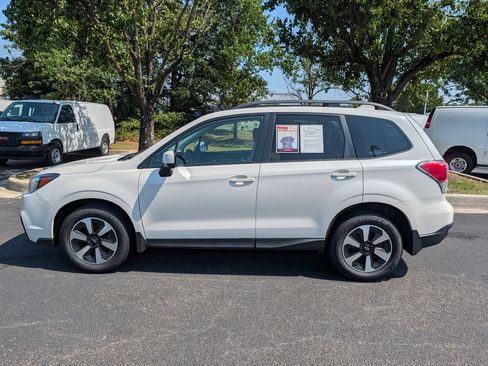 Used 2018 Subaru Forester 2.5i Premium AWD/4WD image 5