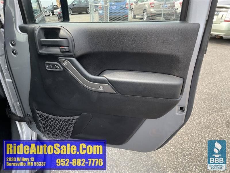 Used 2014 Jeep Wrangler Unlimited Sport w/ Quick Order Package 24S AWD/4WD image 13