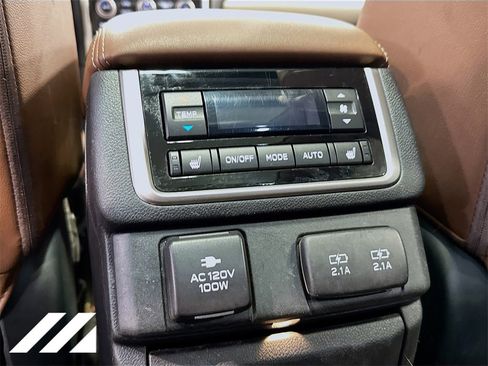 Certified 2022 Subaru Ascent Touring w/ Popular Package #2A image 27