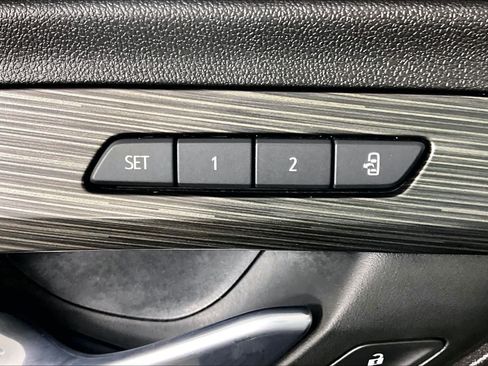 Used 2024 GMC Terrain SLT w/ Elevation Edition FWD image 34