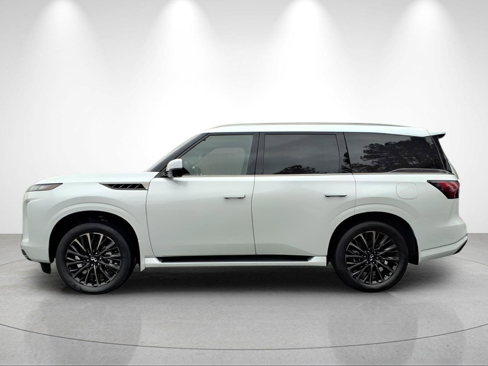 New 2026 INFINITI QX80 Autograph w/ Premium Cargo Package AWD/4WD image 2