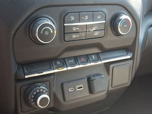Used 2022 Chevrolet Silverado 1500 Custom AWD/4WD image 15