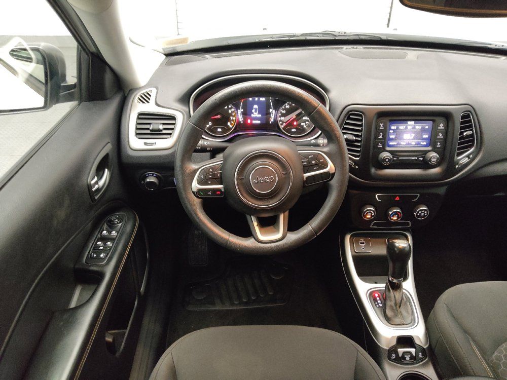Used 2018 Jeep Compass Sport FWD image 22