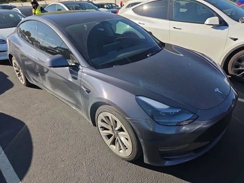 Used 2021 Tesla Model 3 Long Range image 3