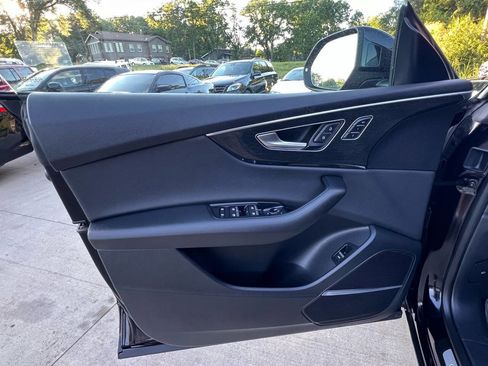 Used 2019 Audi Q8 Prestige image 13