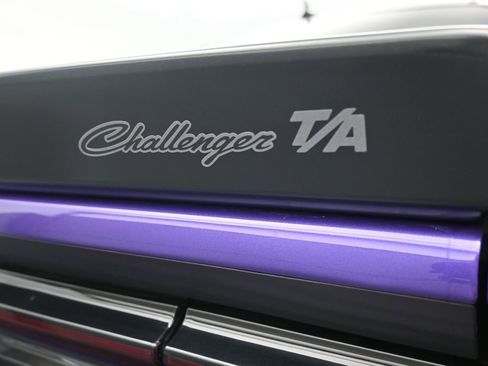 Used 2023 Dodge Challenger R/T Scat Pack RWD image 41