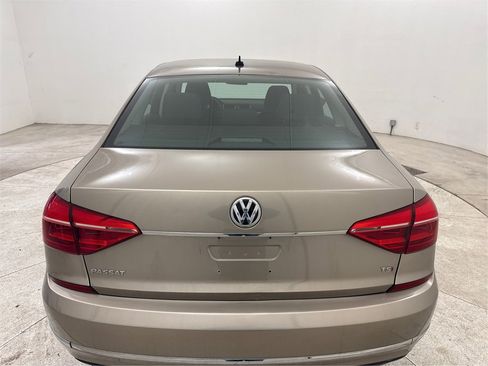Used 2016 Volkswagen Passat 1.8T S image 23