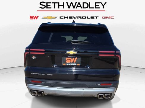 Used 2026 Chevrolet Traverse LT AWD/4WD image 6