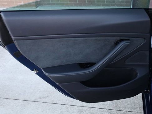 Used 2019 Tesla Model 3 Performance image 16