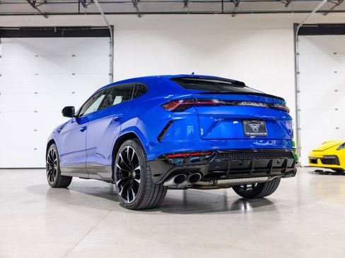 Used 2022 Lamborghini Urus image 6