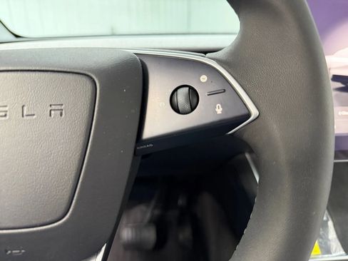 Used 2026 Tesla Model Y Long Range image 26