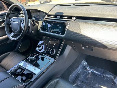 Used 2018 Land Rover Range Rover Velar R-Dynamic SE AWD/4WD image 13