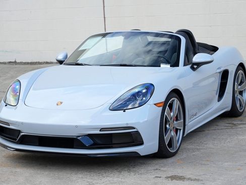 Used 2025 Porsche 718 Boxster GTS RWD image 41