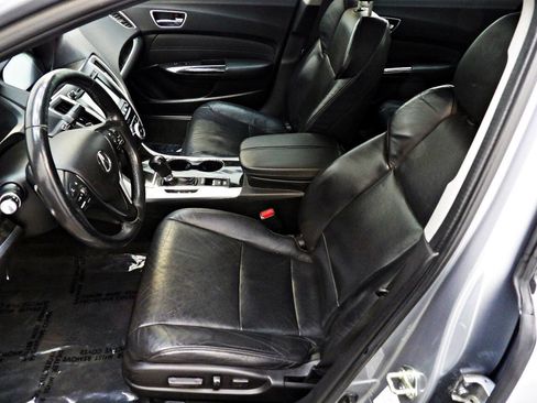 Used 2018 Acura TLX w/ Technology Package image 8