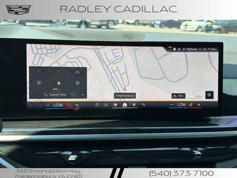 Used 2024 BMW X5 xDrive40i w/ M Sport Package AWD/4WD image 8