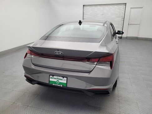 Used 2022 Hyundai Elantra SEL w/ Cargo Package FWD image 7