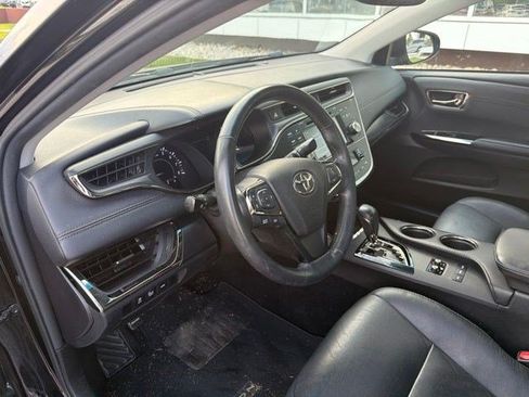Used 2016 Toyota Avalon Touring FWD image 11