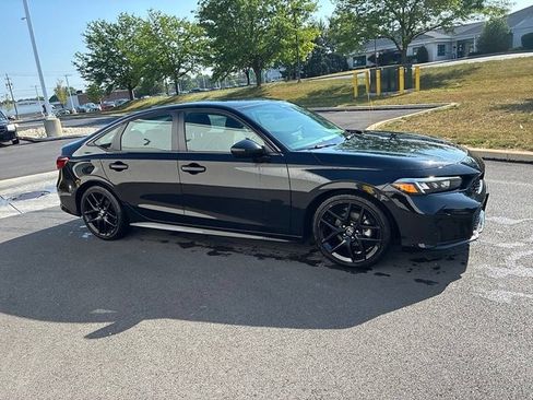 Used 2025 Honda Civic Sport image 3