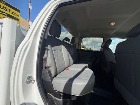 Used 2017 RAM 2500 Tradesman image 17