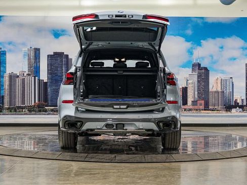 Used 2025 BMW X5 xDrive50e w/ Executive Package image 12