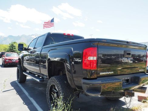 Used 2019 GMC Sierra 3500 Denali w/ Duramax Plus Package AWD/4WD image 3