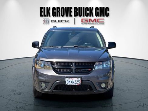Used 2019 Dodge Journey SE w/ Blacktop Package FWD image 9