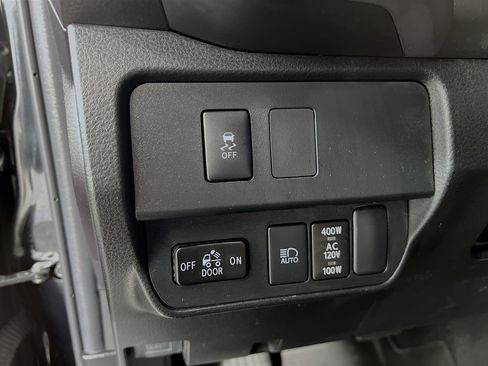 Used 2023 Toyota Tacoma TRD Sport AWD/4WD image 10