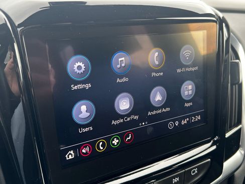 Used 2023 Chevrolet Traverse LT image 28