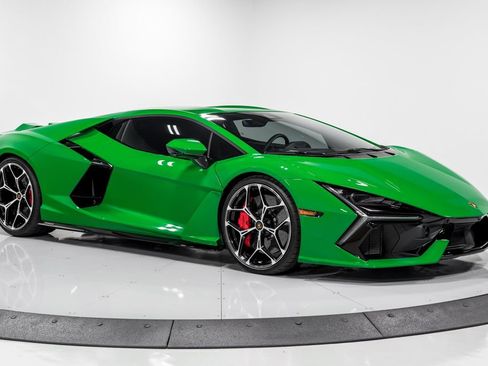 Used 2024 Lamborghini Revuelto image 38