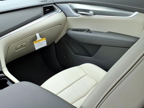 New 2026 Cadillac XT5 Premium Luxury FWD image 10
