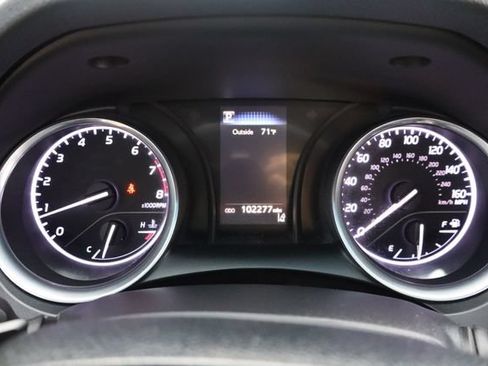 Used 2018 Toyota Camry SE FWD image 17