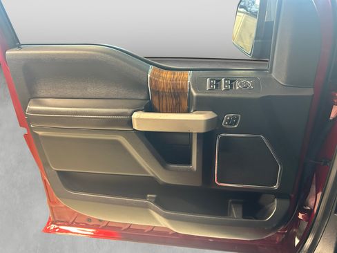 Certified 2019 Ford F150 Lariat w/ Equipment Group 502A Luxury AWD/4WD image 10