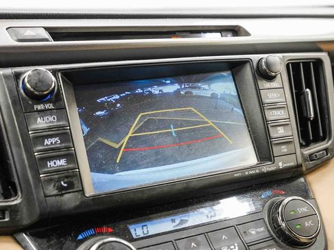 Used 2017 Toyota RAV4 XLE w/ Carpet Mat Package FWD image 25