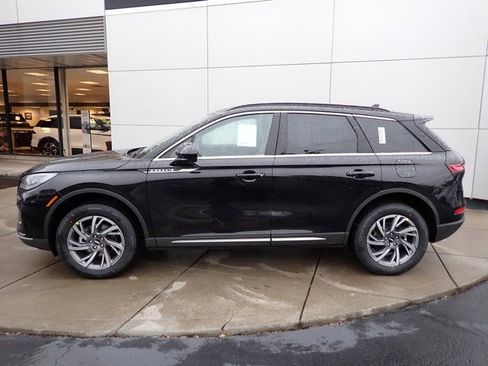 New 2026 Lincoln Corsair Grand Touring AWD/4WD image 9