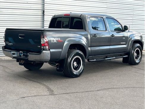 Used 2011 Toyota Tacoma 4x4 Double Cab image 3