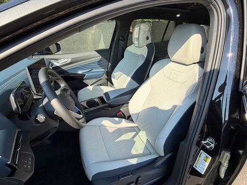 New 2025 Volkswagen ID.4 Pro S Plus image 23