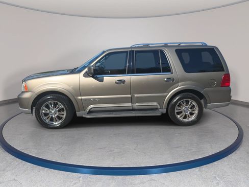 Used 2003 Lincoln Navigator Luxury AWD/4WD image 8