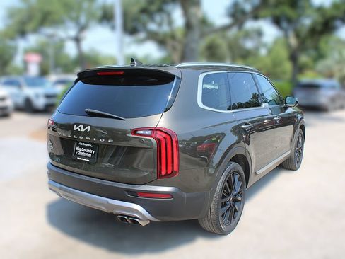 Certified 2022 Kia Telluride SX w/ SX Prestige Package AWD/4WD image 7