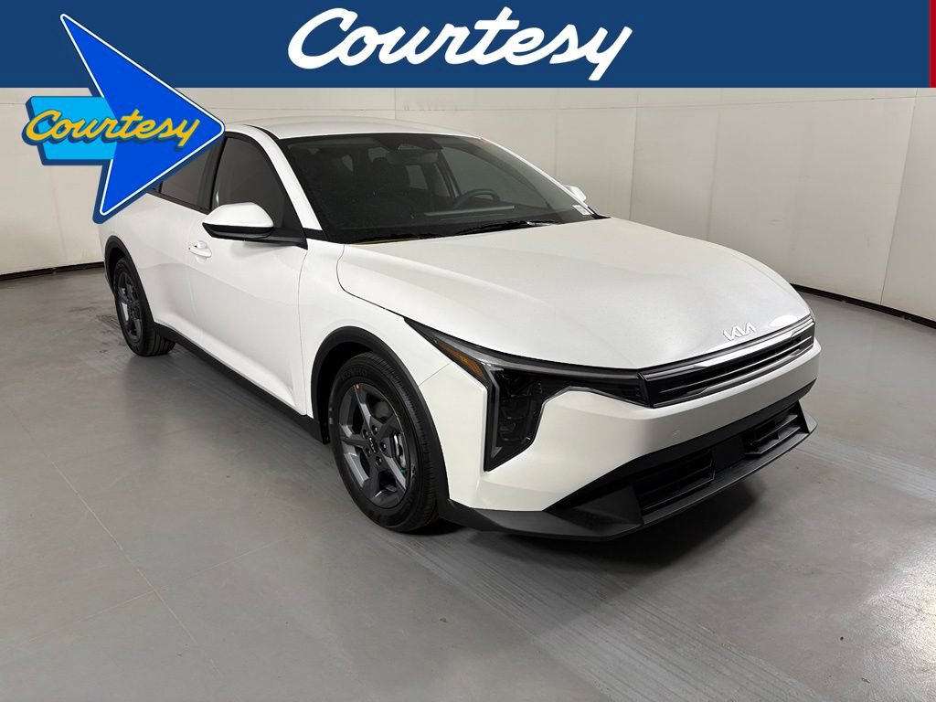 New 2026 Kia K4 FWD image 1