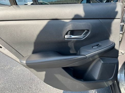 Used 2022 Nissan Sentra SV image 14