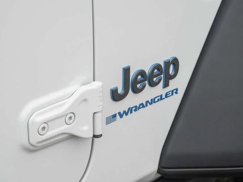 Used 2024 Jeep Wrangler Unlimited Rubicon 4xe AWD/4WD image 14
