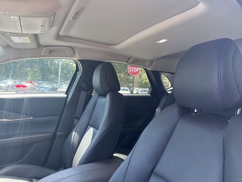 Used 2023 MAZDA CX-30 AWD 2.5 S w/ Premium Package image 17
