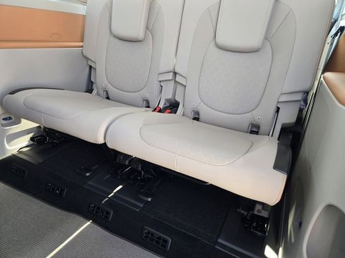 New 2025 Volkswagen ID. Buzz Pro S Plus RWD image 22