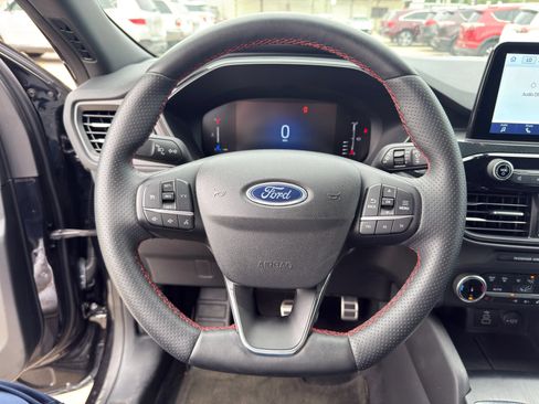 Used 2024 Ford Escape ST-Line AWD/4WD image 11