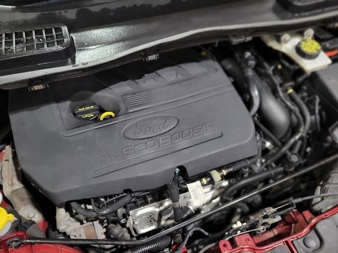 Used 2017 Ford Escape SE image 25