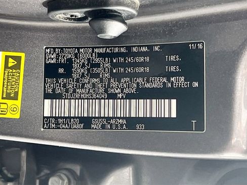 Used 2017 Toyota Highlander XLE AWD/4WD image 31