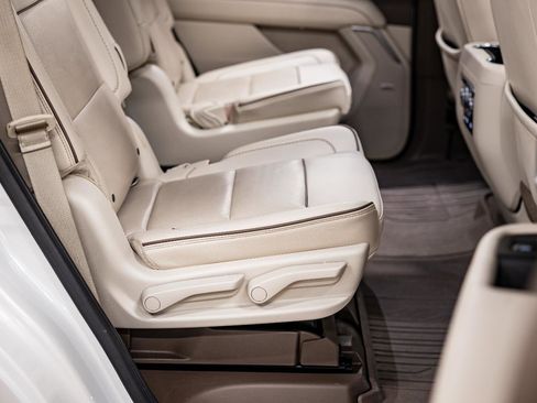 Used 2021 GMC Yukon Denali image 10